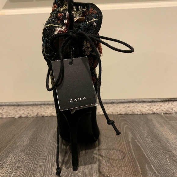 Zara Basic Collection Sz 36 Eur, 5.5 US heels NWT - Picture 3 of 7